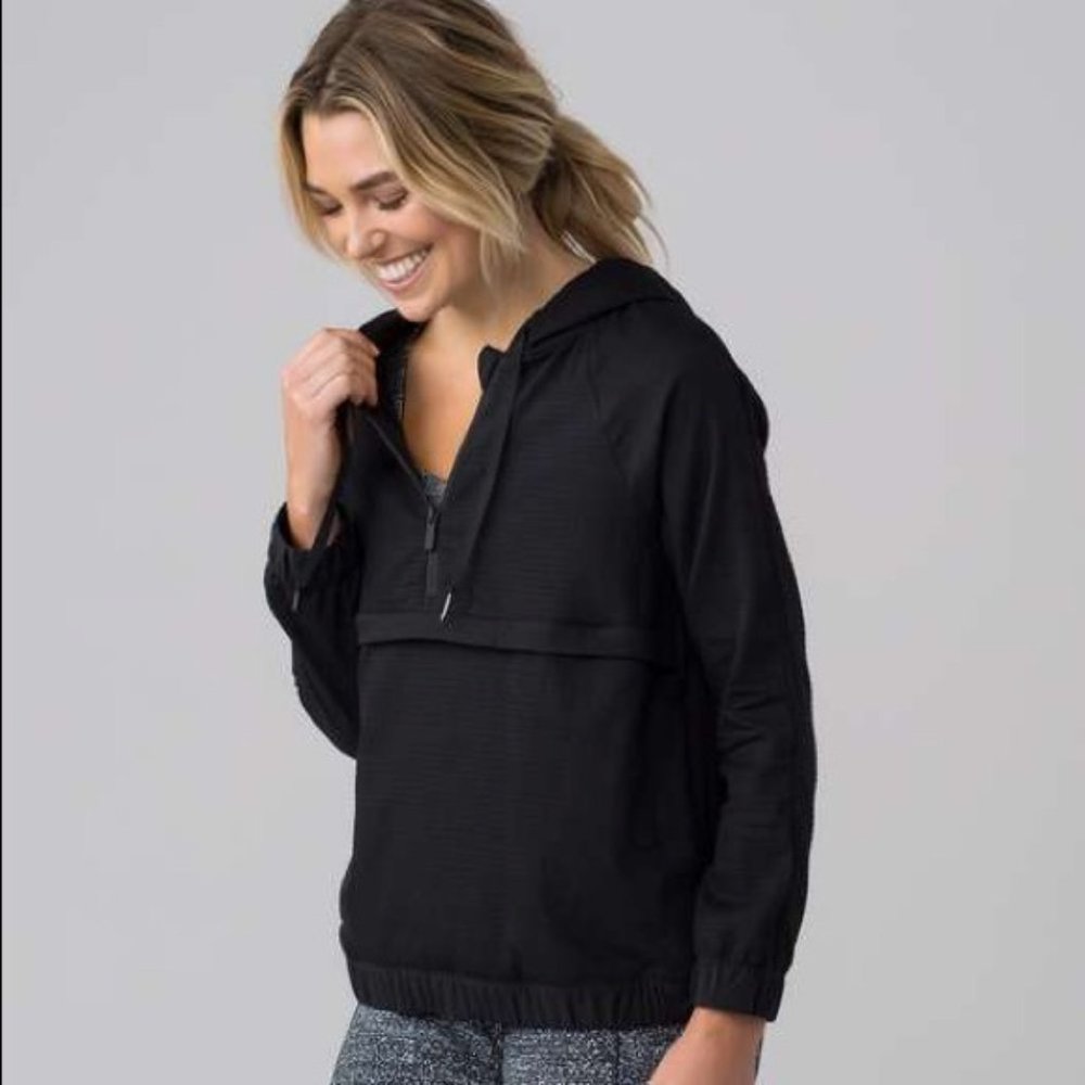 Lululemon Pack Light 1/2 Zip Pullover SZ 4 / SMALL